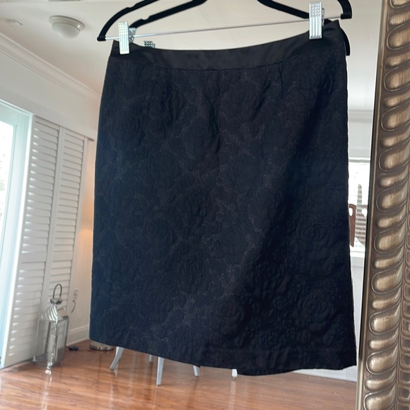 Dolce & Gabbana Dresses & Skirts - DOLCE & GABBANA Classic Black Skirt✨